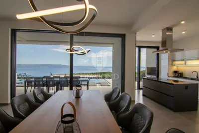 House for sale in Rabac, 226 m² - 21