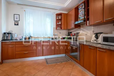 Villa 500 m², Šestine, quiet residential location - 16