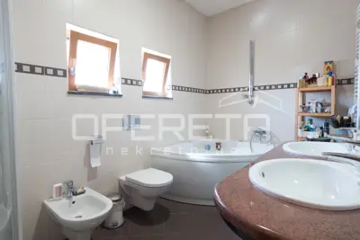 Villa 500 m², Šestine, quiet residential location - 19