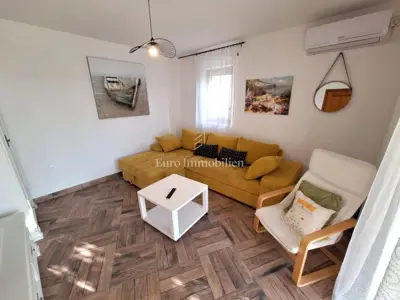 Kuća 130 m², Malinska - bazen i ljetna kuhinja - 15
