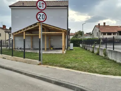 Zu verkaufen: Moderne Fertighaus in Fažana – 300 m vom Meer entfernt, Möglichkeit zur Erweiterung - 4