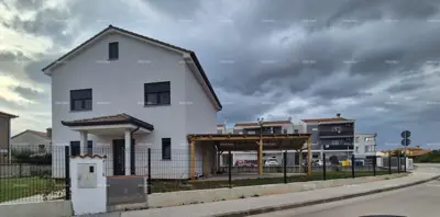 Zu verkaufen: Moderne Fertighaus in Fažana – 300 m vom Meer entfernt, Möglichkeit zur Erweiterung - 2