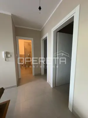 Penthouse, Okrug Gornji, sea view and 150 m from the beach - 12