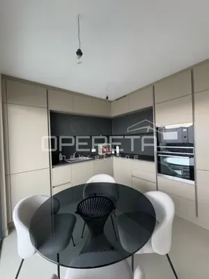 Penthouse, Okrug Gornji, sea view and 150 m from the beach - 9