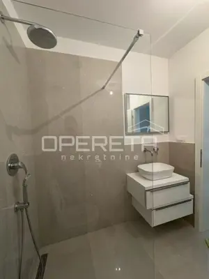 Penthouse, Okrug Gornji, sea view and 150 m from the beach - 13