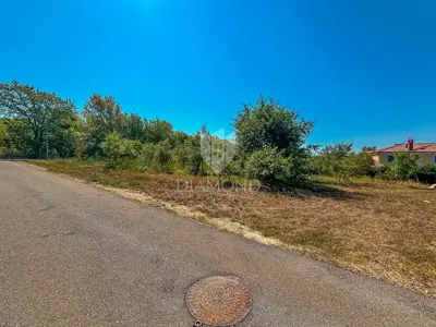 Building plot 1,100 m², Umag - sea view - 4