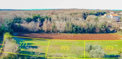 Baugrundstück 773 m², Umag - ruhige Straße - 2