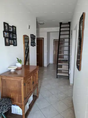 Kuća 330 m², Pula Valmade - poslovno-stambena - 8