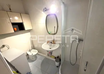 Stan 77 m², Siget, trosoban s balkonom i liftom - 9