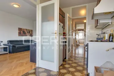 Apartment 77 m², Siget, three-room with balcony and elevator - 5