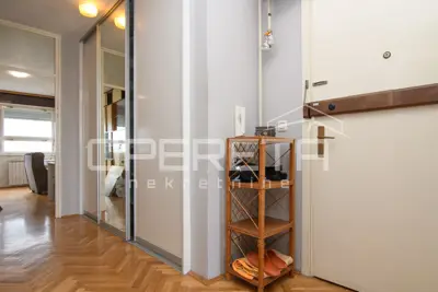 Apartment 77 m², Siget, three-room with balcony and elevator - 14