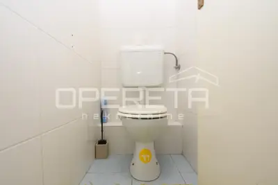 Apartment 77 m², Siget, three-room with balcony and elevator - 10