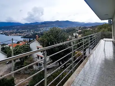 Atraktivan stan na pavlovcu s prekrasnim pogledom - 5