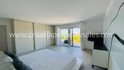 Kuća, Brač, 198 m², 1 200 000 € - 8