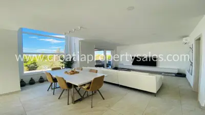 Kuća, Brač, 198 m², 1 200 000 € - 3