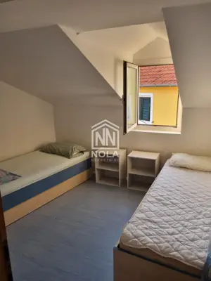 Kuća u Pakoštanima, centar i 100 m od mora - 14
