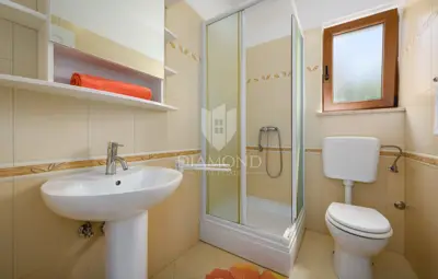 Haus zum Kauf in Poreč, 140 m² - 12