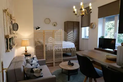 Apartment for sale in Donji grad, 137 m²