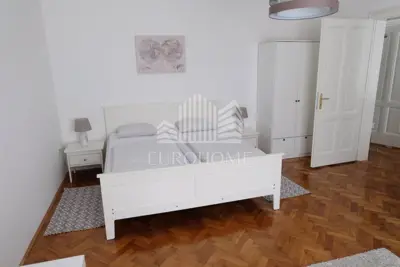 Wohnung zum Kauf in Donji grad, 137 m² - 11