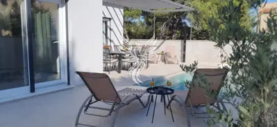 House for sale in Tisno, 200 m²