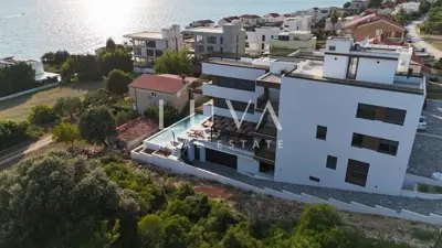 Wohnung 227 m², Kožino - 4 Zimmer, Garten und Pool - 9