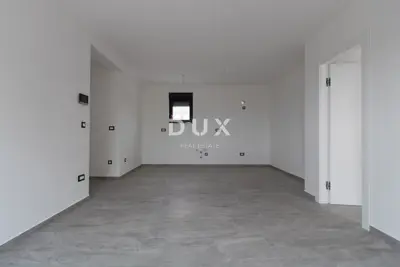 Apartman 78,2 m², Murter - vrt, terasa i parkirno mjesto - 3