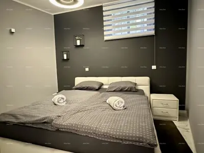 Kuća u Poreču, centar, tri etaže i 3 stana - 19