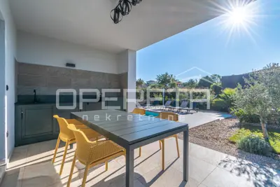 House 102 m², Sveti Lovreč - modernly decorated and furnished - 16