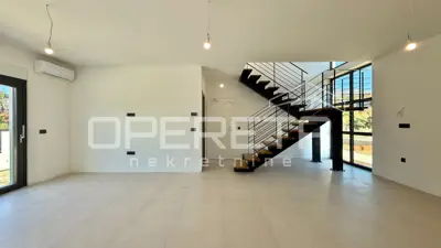 Wohnung 93,72 m², Jasenice - zweite Reihe zum Meer