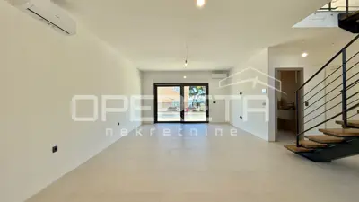 Wohnung 93,72 m², Jasenice - zweite Reihe zum Meer - 2