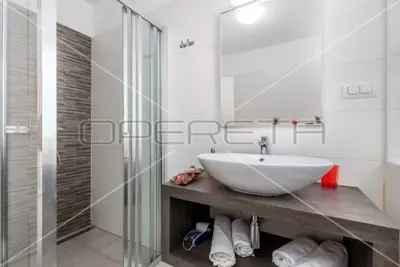 Residenz 2.051 m², Poreč - eingespielter touristischer Komplex - 13