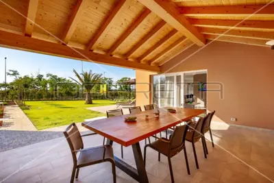Residenz 2.051 m², Poreč - eingespielter touristischer Komplex - 5