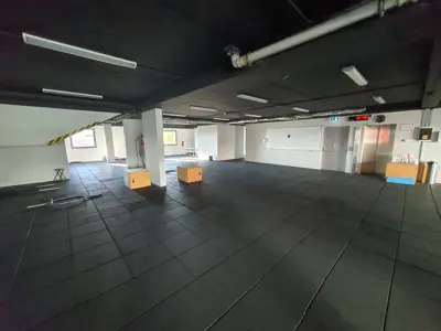RIJEKA, CENTAR - Poslovni prostor Zagrad 370 m²