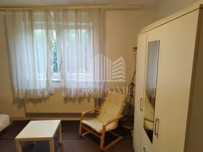Wohnung zur Miete in Trešnjevka, 27 m² - 2