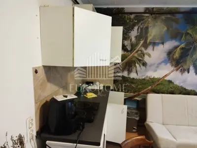 Wohnung zur Miete in Trešnjevka, 27 m² - 6