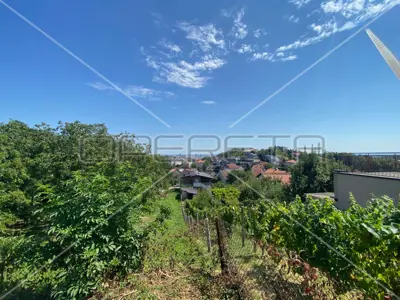 Grundstück 1 852 m², Vrapče, Blick auf Zagreb - 3