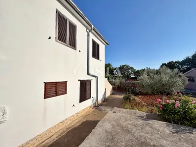Kuća 160 m², Zaton - dvije stambene jedinice - 6
