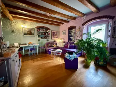 Stan 48 m², Centar Rijeka - višenamjenski