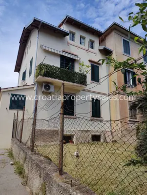 Wohnung 46 m², Split - Zentrum, privater Garten 90 m² - 2