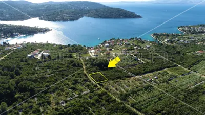 Building land 997 m², Nečujam, sea and Split view - 2