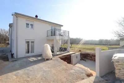 Haus zum Kauf in Poreč, 381,6 m² - 14
