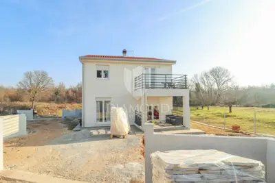 Haus zum Kauf in Poreč, 381,6 m² - 15