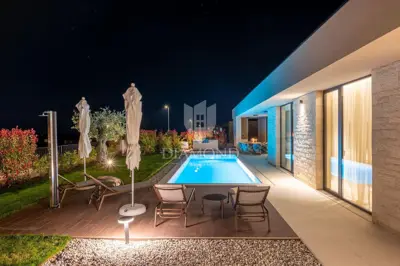 Haus 234 m², Poreč - Pool und Meerblick - 19