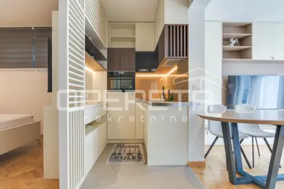 Nazorova, luksuzan stan s privatnom terasom, najam 50 m² - 12