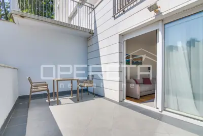 Nazorova, luksuzan stan s privatnom terasom, najam 50 m² - 4