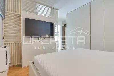 Nazorova, luksuzan stan s privatnom terasom, najam 50 m² - 10
