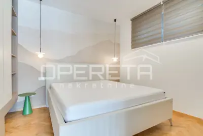 Nazorova, luksuzan stan s privatnom terasom, najam 50 m² - 11