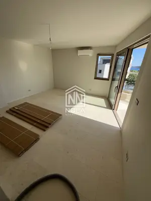 Stan 130 m² u Tribunju, blizina mora i hidromasažna kada - 13
