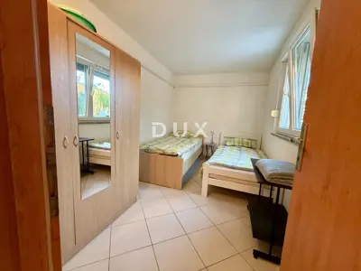 Apartment 86 m², Jadranovo - 3 bedrooms, terrace - 8
