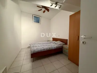 Apartment 86 m², Jadranovo - 3 bedrooms, terrace - 10